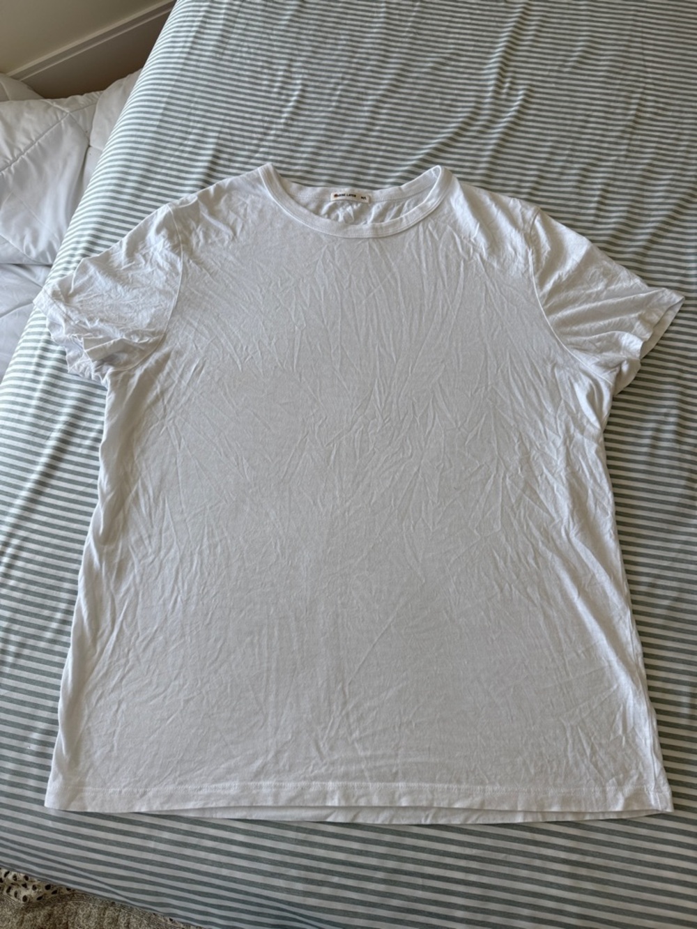Marine layer white tee size m/l